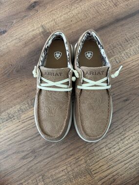 Ariat Tan Paisley Embossed Casual Slip-Ons with Cream Laces